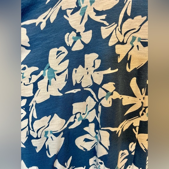 New Hawaiian Blooms Kimono Coverup - Picture 5 of 6